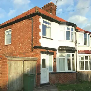 Holiday home Oaklands Avenue